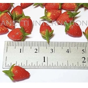 5pc Miniature Strawberry Fruit Lg Lot 16-112 Scale image 1