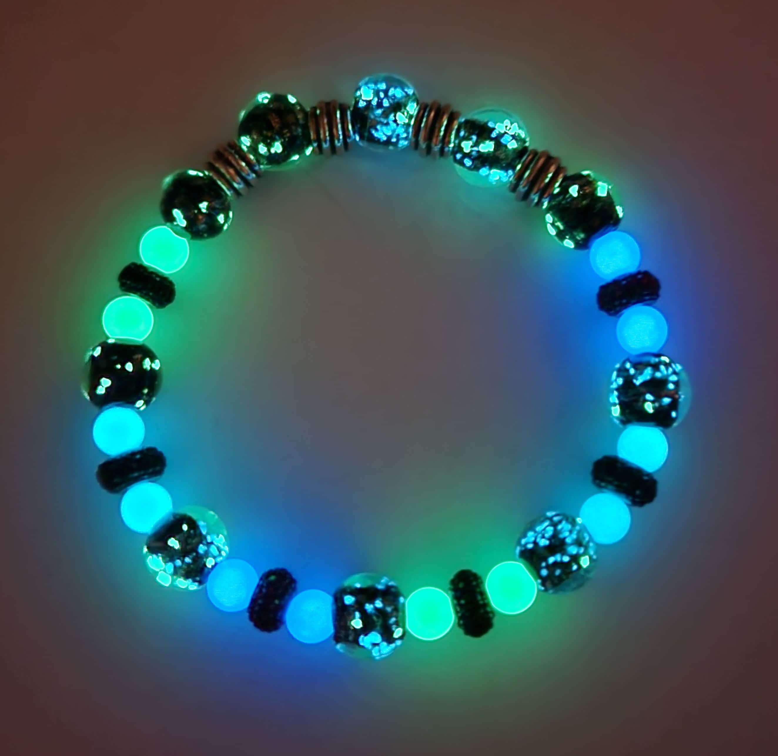 2pcs Couple Blue Glow In The Dark Bead Magnetic Heart Charm Beaded Bracelet
