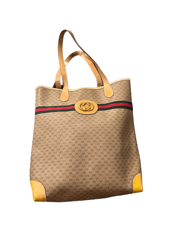 This vintage Gucci large Ophidia tote