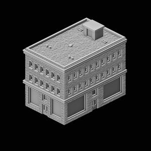 Op de afbeelding: Een grijs model van een gebouw met drie verdiepingen, een plat dak en een kleine schoorsteen. Het gebouw heeft een bakstenen gevel met meerdere ramen en etalages op de begane grond. De achtergrond is zwart.