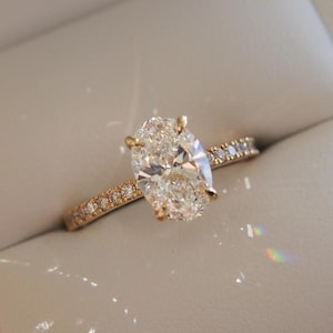 1.54 Ct Oval Cut Moissanite Engagement Ring, Oval Cut Ring, Elongated Oval, Moissanite Engagement Ring, Ice Crushed Oval
