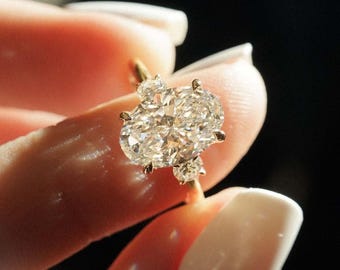 Three Stone 3.03 Ct Oval Cut Moissanite Engagement Ring, Oval Cut Ring, Elongated Oval, Moissanite Engagement Ring, Ice Crushed Oval