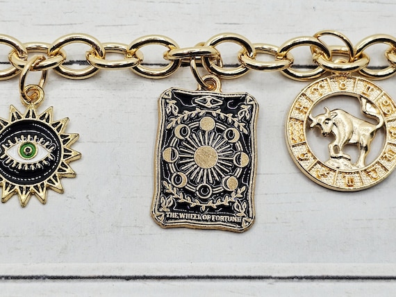 涼*様 激レア　gunda bracelet tarot4 Gold Taurus / Wheel of Fourtune Tarot Charm Bracelet - Etsy