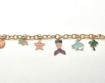 Guldfärgad emalj sommarberlockarmband
