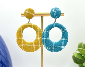 Omaka modeörhängen, Rutiga örhängen, Ringörhängen, Runda örhängen, Asymmetriska örhängen, Omaka smycken, Preppy örhängen