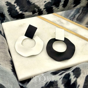 Mismatched Fashion Earring, Black & White Earring, Hoop Earring, Minimalist Earring, Christmas Gift, Mismatched Jewelry, Birthday Gift
