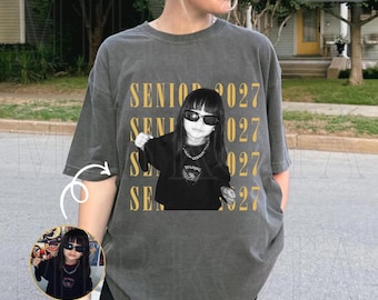 Personalised Vintage Photo And Year Senior Shirt: Custom Graduate Picture Shirt, Class of 2027 Graduation Gift, Retro Senior Boy Girl Shirt