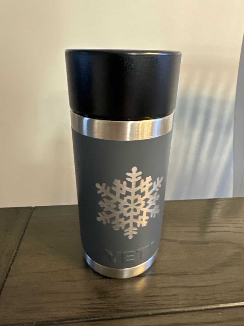 Yeti Rambler 12oz or 16oz Travel Bottle with Leakproof Commuter Cap - Customized - Laser Engraved bild 9