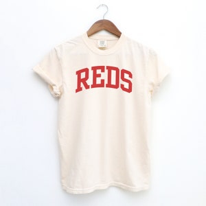 Comfort Colors reds baseball, camisa Reds, camiseta Reds, camiseta Reds, camiseta de gameday Reds, camisa unissex Reds, presente para torcedor Reds
