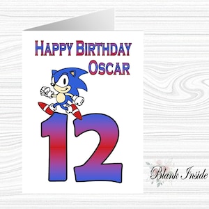 Carte d'anniversaire A5 personnalisée « Sonic le hérisson avec numéro d'âge » ~ tous les noms, relations, âges.