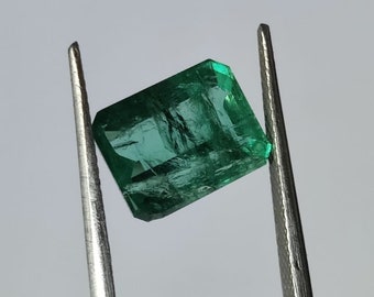 Natural Zambian Emerald 3.90 cts with Emerald Cut shape