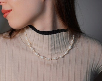 Collier de perles d'eau douce délicat, tour de cou en perles fines, véritable collier de perles, collier de perles de riz, collier classique, cadeau pour elle