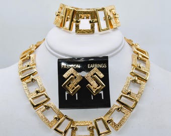 Vintage Monet Gold Tone Geometric Jewelry Set: Necklace, Bracelet, Earrings