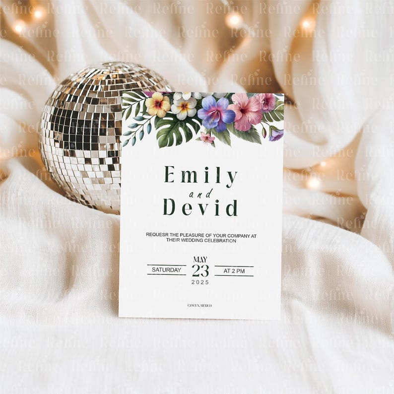 Puede incluir: Una invitaci&oacute;n de boda con los nombres "Emily and Devid", adornada con flores de acuarela en tonos rosa, morado y amarillo. La fecha es el 23 de mayo de 2025, a las 14:00 horas. Una bola de discoteca en el fondo.