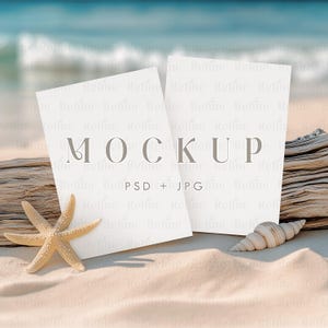 Mockup stranduitnodiging, zomerkaartmodel 5 x 7, bruiloft voor- en achterkant uitnodiging PSD, boho dubbele kaartmodel, model twee zomerkaarten