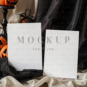 Mockup di biglietto di auguri doppio, mockup di invito per festa di Halloween, mockup di biglietto 5x7, mockup di cancelleria, mockup autunnali, download digitale autunnale