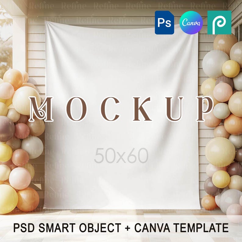 K&ouml;nnte beinhalten: Ein wei&szlig;er Stoffhintergrund mit dem Wort "MOCKUP" in braunen Buchstaben und den Ma&szlig;en "50x60" in Grau gedruckt. Der Hintergrund wird von Ballongirlanden in Creme-, Pfirsich- und Braunt&ouml;nen flankiert. Das Bild enth&auml;lt den Text "PSD SMART OBJECT + CANVA TEMPLATE".