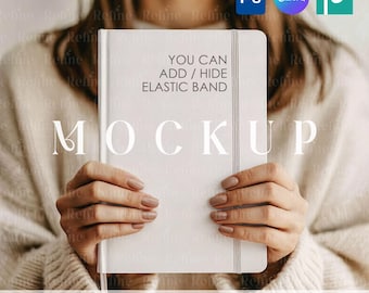 Mockup di diario con copertina rigida, modello di agenda/quaderno A5 con mano che tiene in mano (PSD/Canvas).