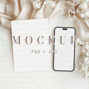 Kaart- en telefoonmodel, iPhone-uitnodigingskaartmodel, boho-huwelijksuitnodiging en telefoonmodel, telefoon-psd-model, digitale smartphone-kaartmodel PSD