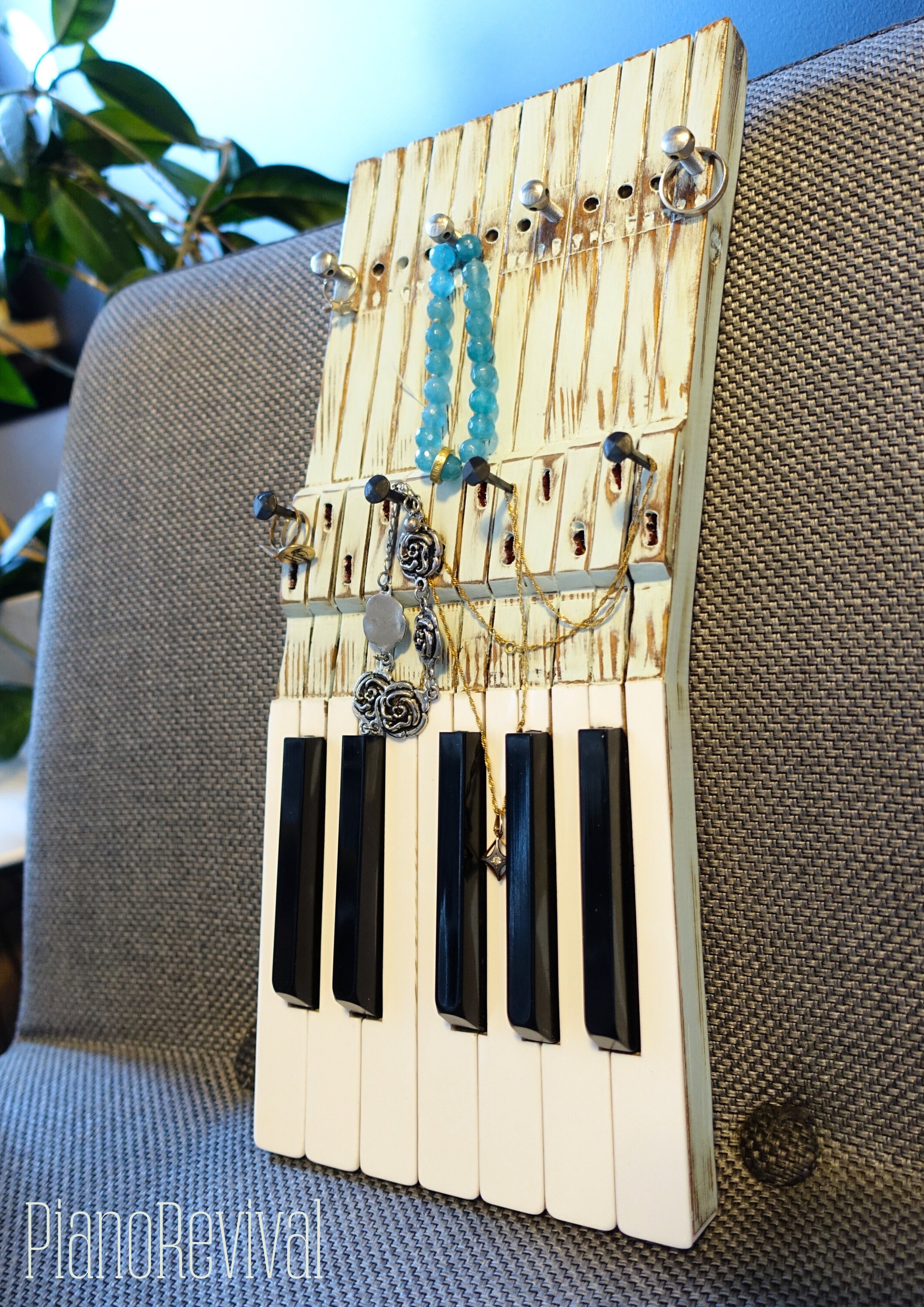 Upcycled Piano Keys Vintage Ornament an Elegant Piano Keys Jewelry Rack ...