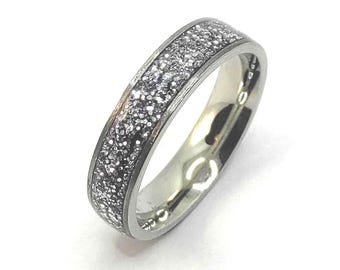 Elegant Delicate Women's Silver Glitter Ring - Perfect Gift for Birthdays, Anniversaries, and Special Occasions