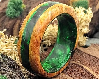 Handmade Green Maple Burl Ring, Green celluloid insert, The perfect gift for him, a ring for her, A gift for a birthday or anniversary
