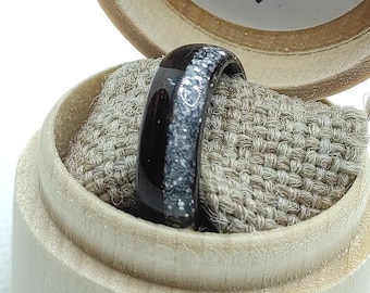 Handmade Wenge Wood Ring For Women With Silver Glitter – Black And Silver Bentwood Band – Minimalist Eco Friendly Promise Ring