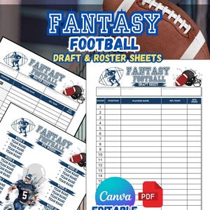 Op de afbeelding: Digitaal ontwerp voor fantasy football draft- en rosterbladen. Het ontwerp toont een voetbal en helm illustraties, met de woorden "Fantasy Football" in blauw en wit. Inclusief Canva-sjabloon en PDF-bestanden, formaat 21,6 x 27,9 cm.