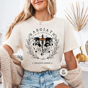 Basgiath War College Book Shirt, Dragon Rider Shirt, Fantasy Bookish Shirt, Book Lover Shirt, Bookworm Shirt, Book Shirt, Bookish War Shirt Bild 2