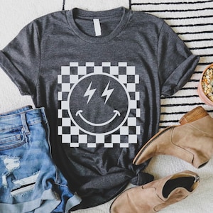 Checkerboard Smile T-Shirt, Smiley Face Shirt, Smile Shirt, Vintage Shirt, Graphic Tee, Funny Shirt, Mom Style Tee, Happy Face Tee
