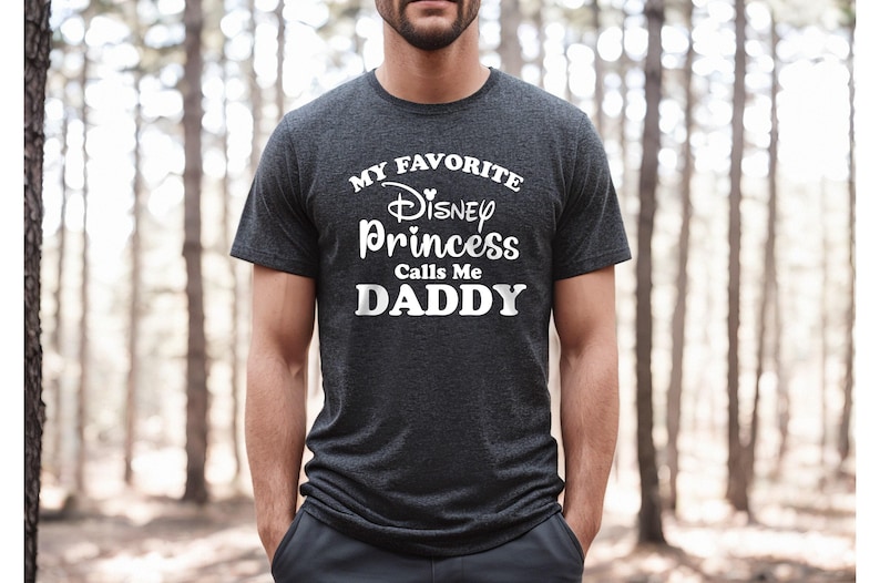 Camiseta "Mi princesa favorita me llama papi", Camiseta para papá, Regalo para papá primerizo, Camiseta para papá, Camiseta de vacaciones, Vacaciones familiares en Disney imagen 1