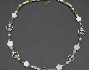 Gemstone beaded necklace "daisy meadow"