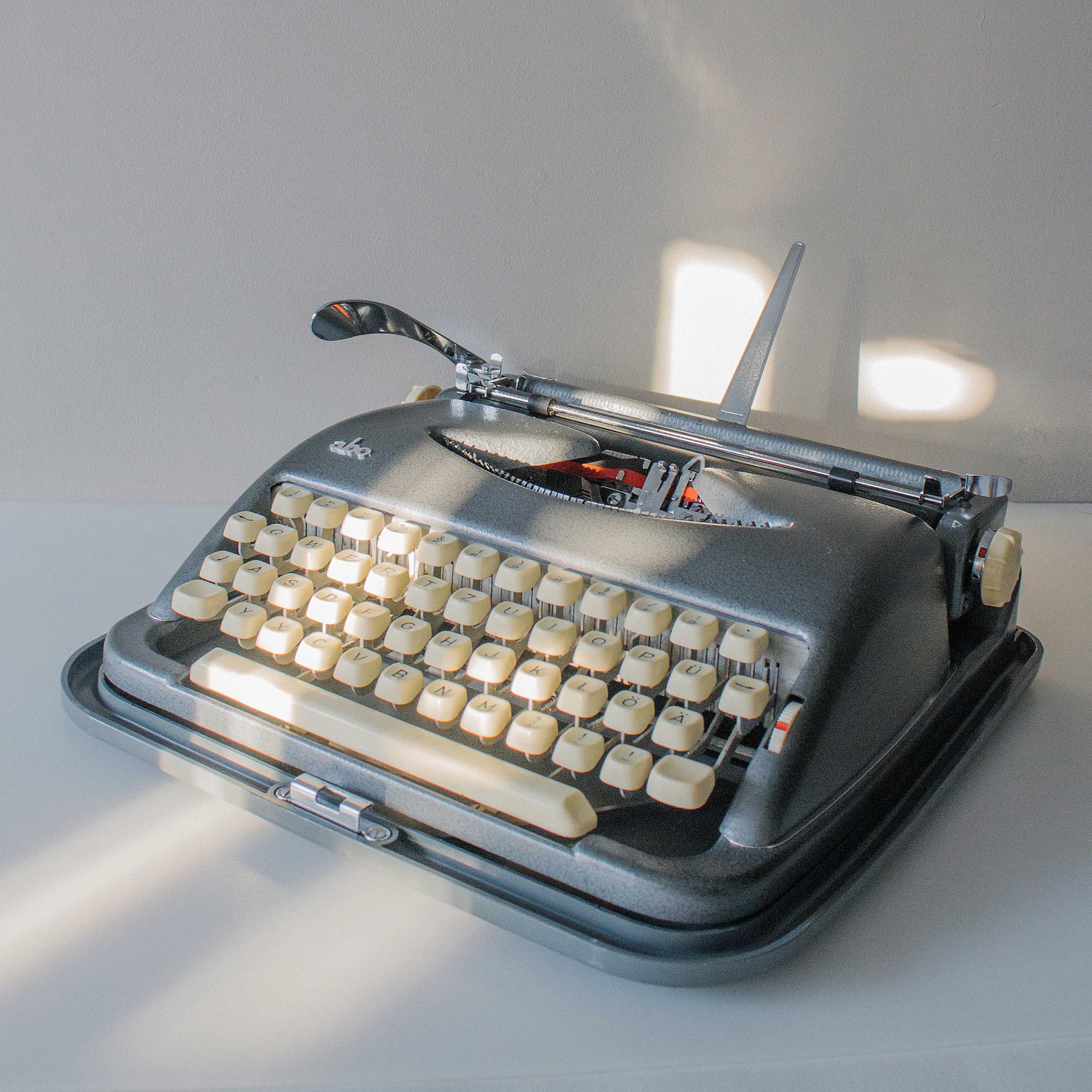 1960 ABC Portable Typewriters, Working Typewriter, Manual Vintage ...