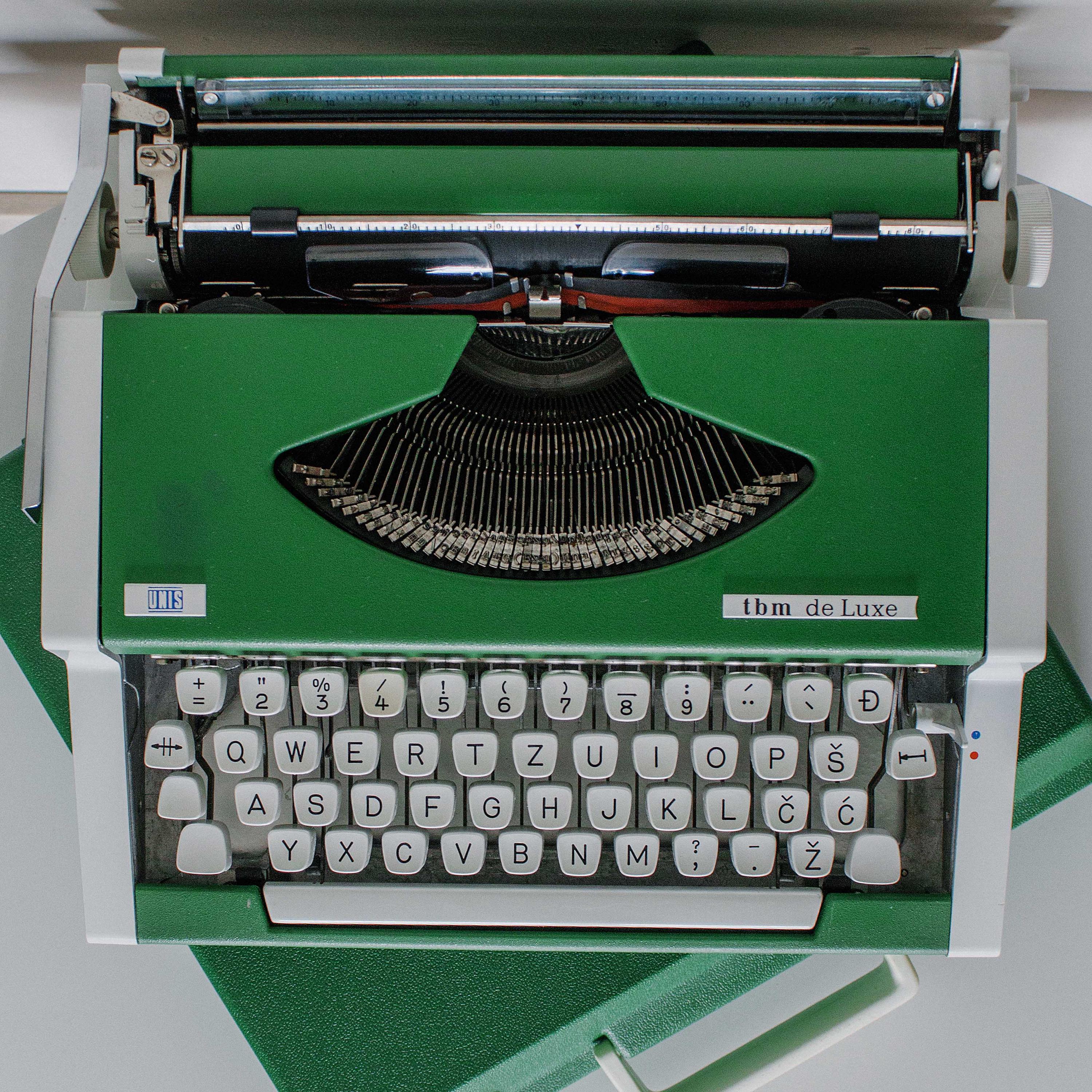Olympia Typewriter Traveller De Luxe - Etsy