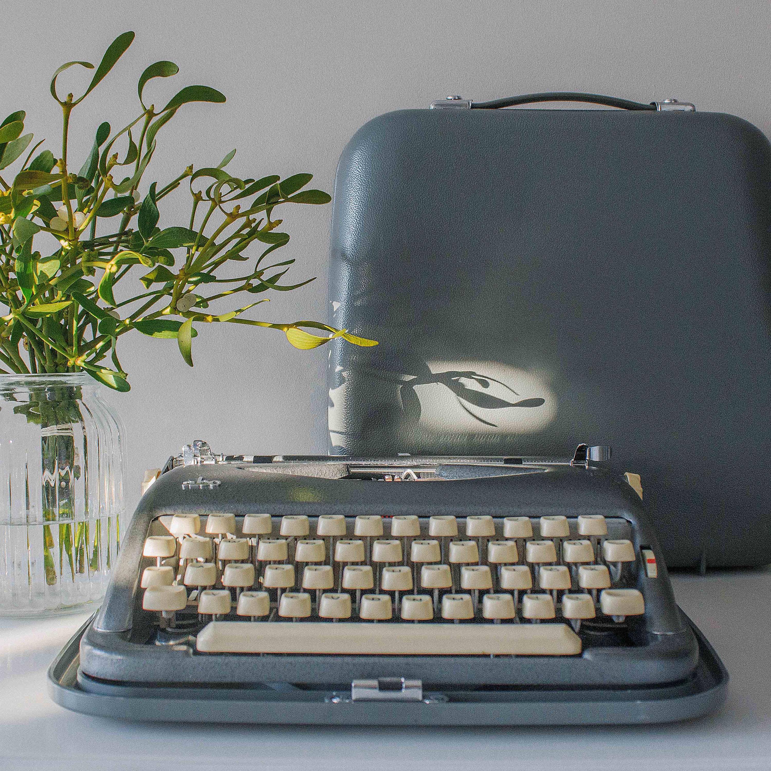 1960 ABC Portable Typewriters, Working Typewriter, Manual Vintage ...