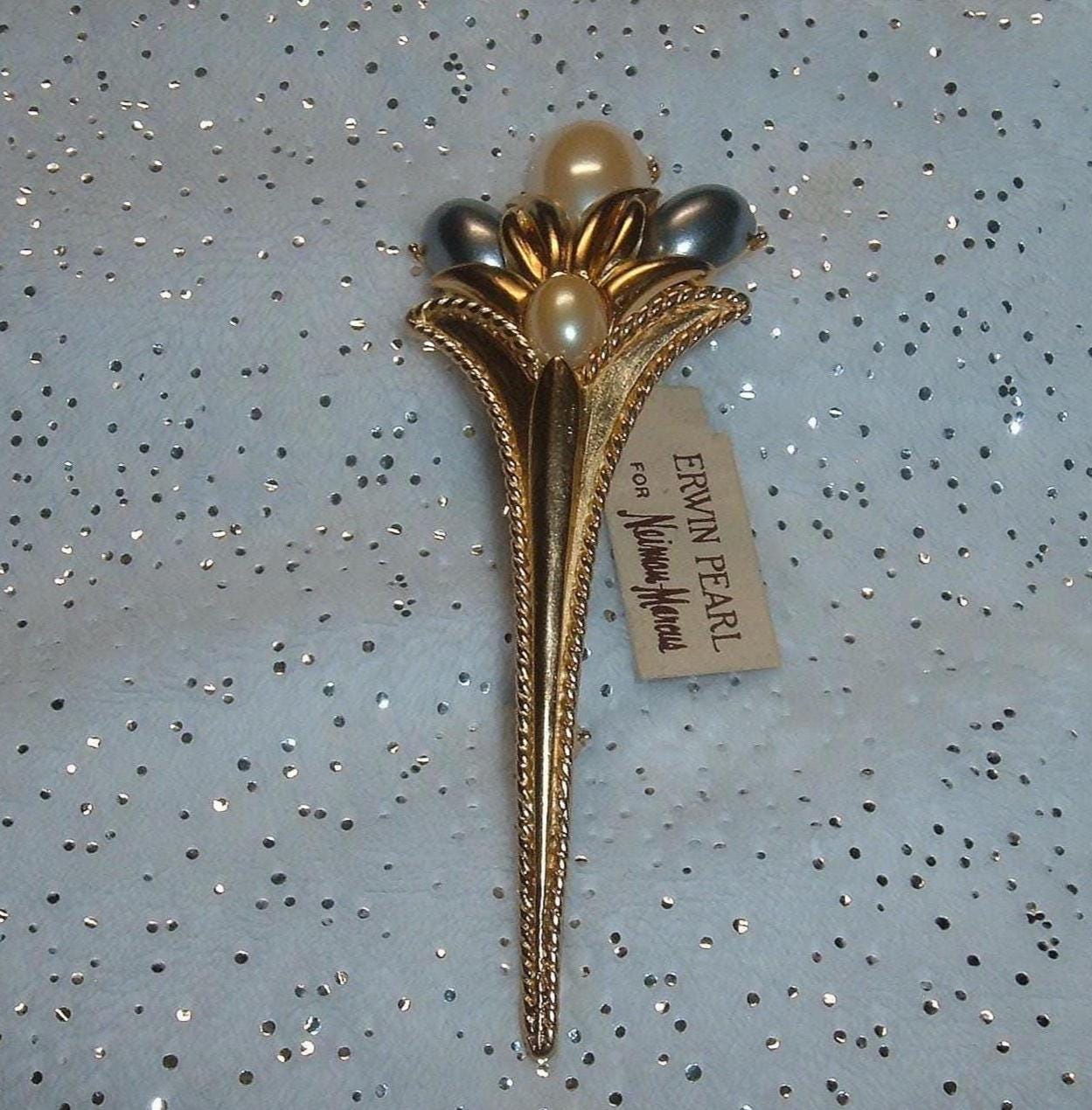 Neiman Marcus VTG 80s Black Lacquer Hair Clip with Gold & Pearl Medallion 3 1/2\