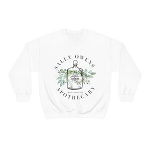Practical Magic Witchcraft Sweatshirt, SALLY OWENS APOTHECARY Shirt, Basic Witch, Cute Fall Sweatshirt, 90s Movies, Midnight Margaritas zdjęcie 7