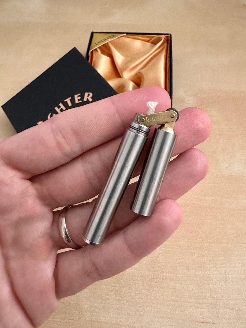 Kerosene Stainless Steel Lighter, Vintage Lighter, Windproof Silver