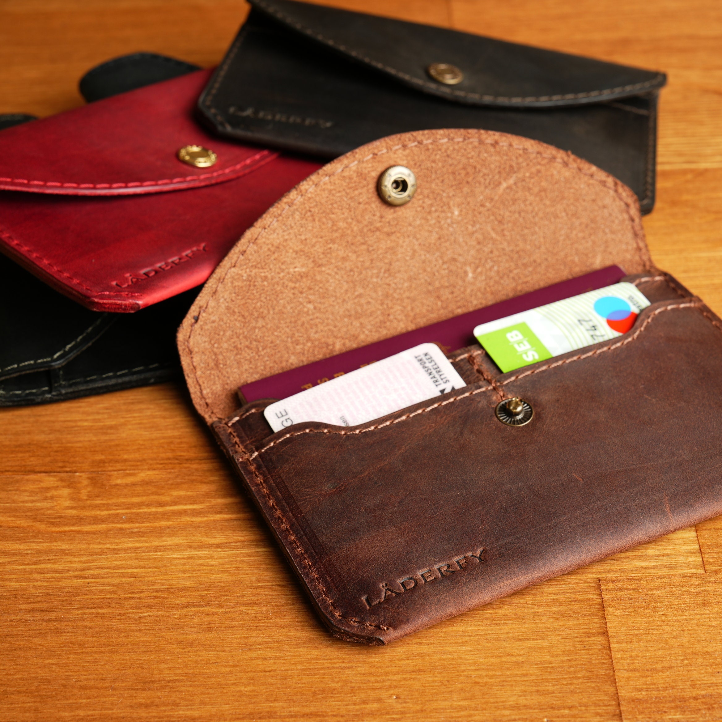 Genuine Leather Passport Wallet Custom Passport Cover for Menwomen Top