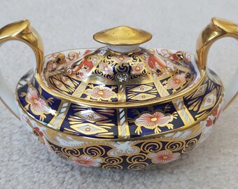 Antique Traditional Imari by Royal Crown Derby Large Sugar Bowl with Lid