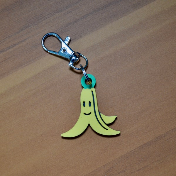Super Mario Bros Banana Keychain/Keyring - Party Favor for birthday - Gifts for guests - Gamers - Bag clip - Free Shipping