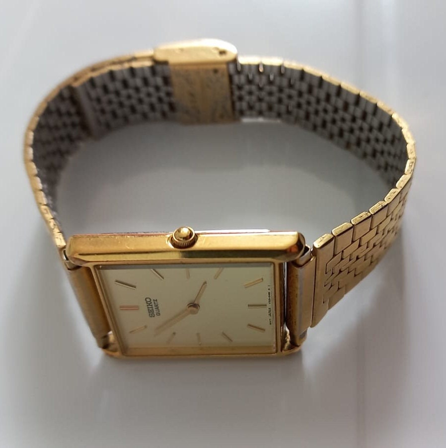 Seiko quartz gold 2025 watch