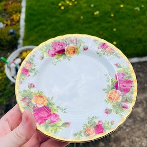 Royal Albert Old Country Roses Bone China 6.25” Dessert Plate