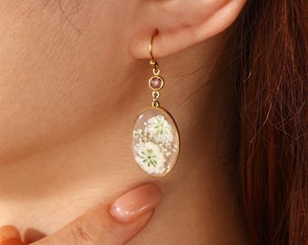 Custom Birthstone Floral Earrings, Baby's Breath and Lace Flower Resin Jewelry, Oval Dangle Earrings, Thoughtful Gift for Her