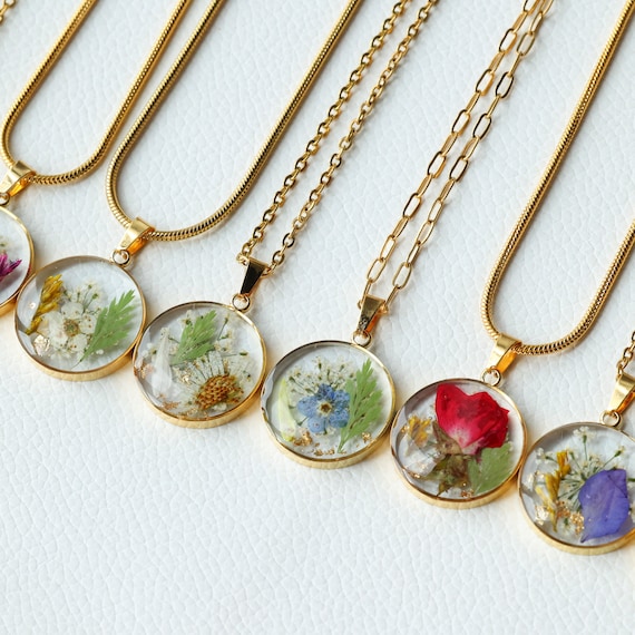 Custom Birth Month Flower Necklace, Birth Flower Necklace, Handmade Pressed  Floral Necklace, Bridesmaid Gift, Birthday Gift, Gift for Her