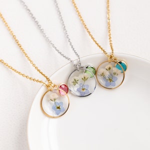 Custom Birthstone Forget Me Not and Baby’s Breath Flower Necklace, Handmade Flower Necklace, Baby Loss Gift, Grieving Mom, Miscarriage Gift