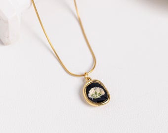Baby's Breath Flower Memorial Necklace: Sympathy Gift for Mothers