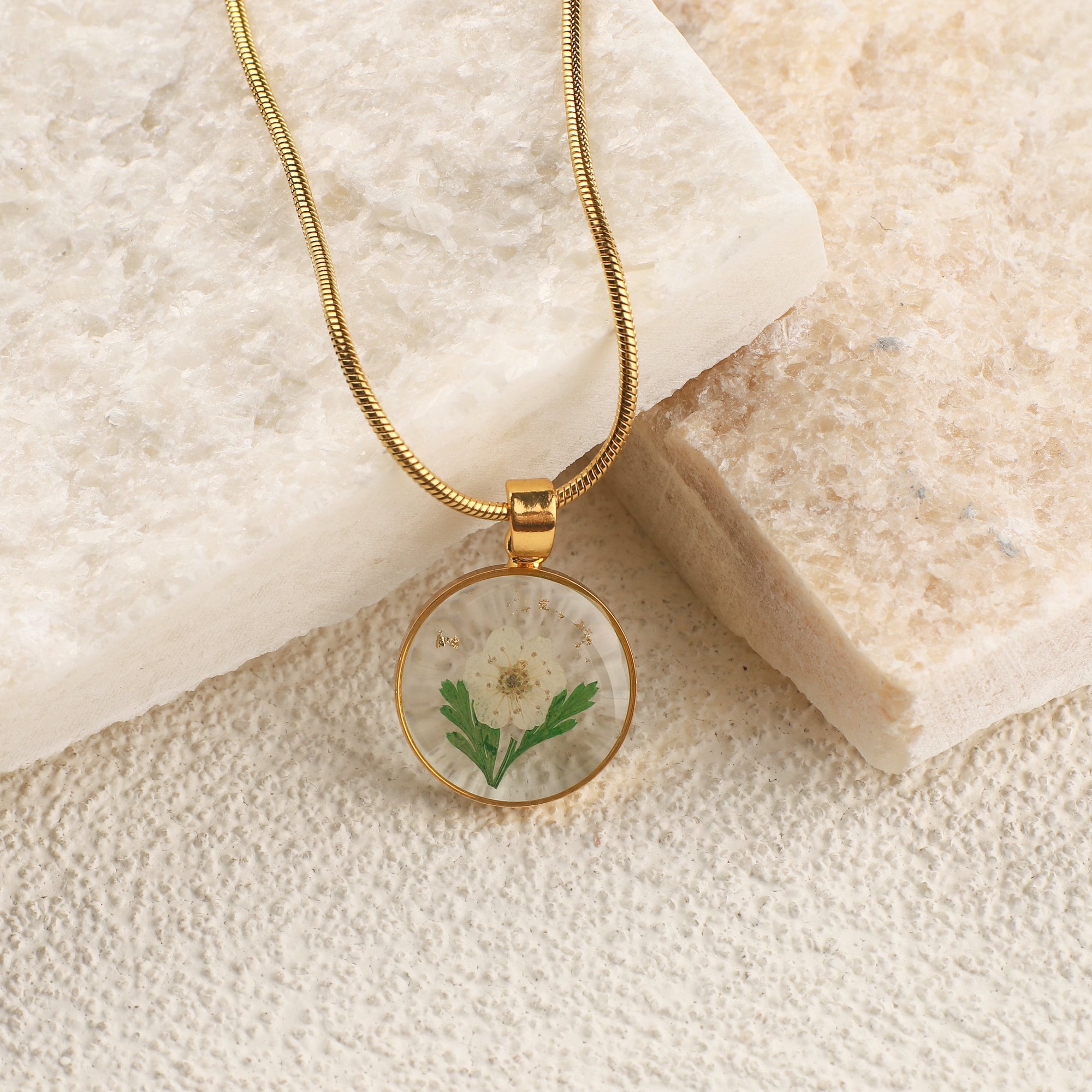 Birth Month Flower Necklace for Women, Personalized Birth Flower Necklace, Pressed Floral Necklace, Birthday Gift for Her, Resin Jewelry