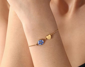 Personalized Initial Bracelet, Forget Me Not Flower Jewelry, Gold Heart Bracelet, Gift for Girlfriend, Best Friend Gift for Her