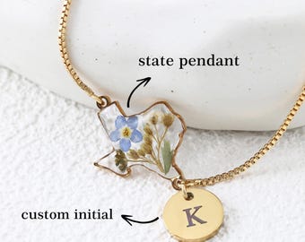 Personalized State Bracelet, Custom Initial Jewelry, Real Dried Flower Bracelet, Hometown Gift, Moving Away Gift